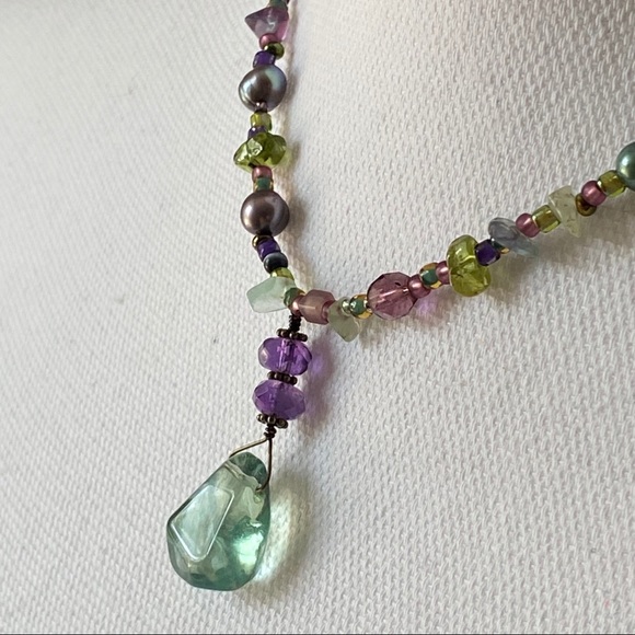 Beaded necklace - Picture 4 of 5